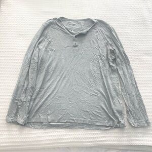 Banana Republic Light Gray Long Sleeve Henley Tee XL
